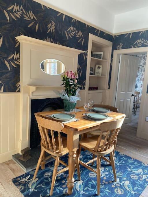 Signalman'S Cottage In Clachnaharry South Kessock Extérieur photo