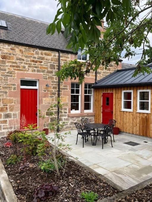 Signalman'S Cottage In Clachnaharry South Kessock Extérieur photo